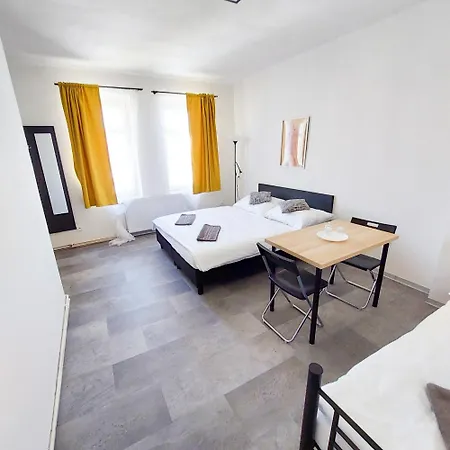 Privat bolig In The Heights R1 *